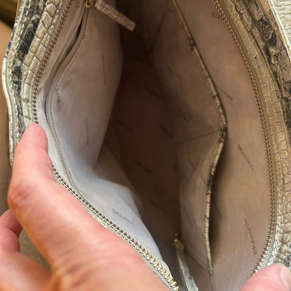 Nice new Brahmin handbag beautiful multi color - Picture 5 of 17